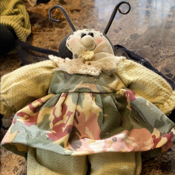 Antique Among Friends collection - Picture 13 of 16